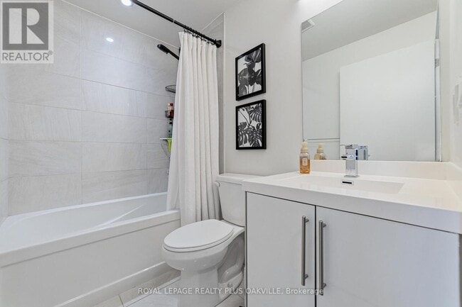 Photo - 2087 Fairview St Unit 2207