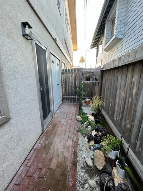 Building Photo - 253 W Canada Unit B