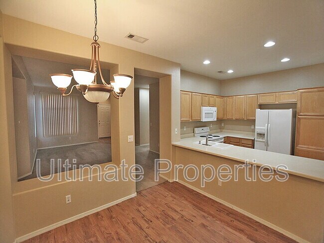 Photo - 8865 N 66th Dr House