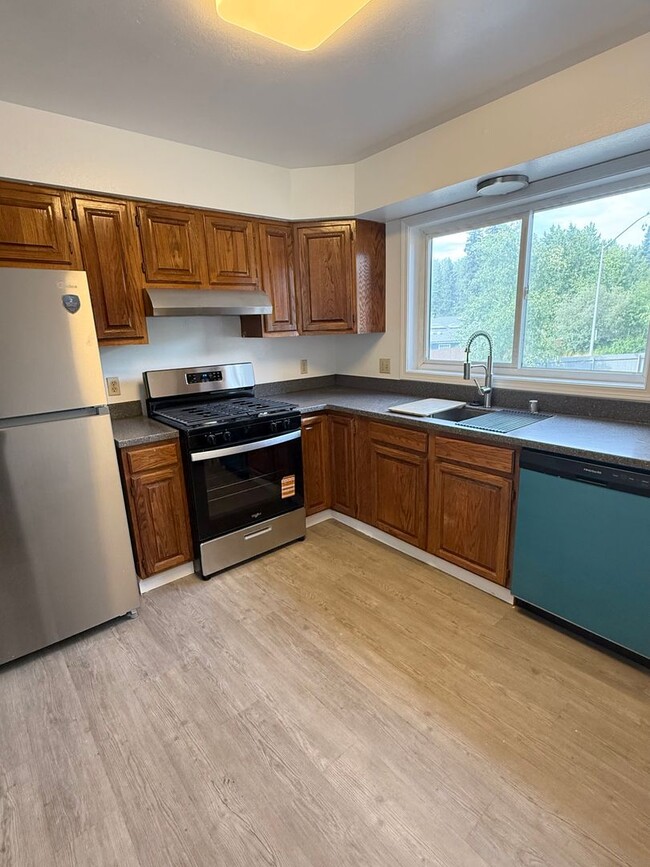 Building Photo - 3711 Carleton Ave Unit 3643 Rental
