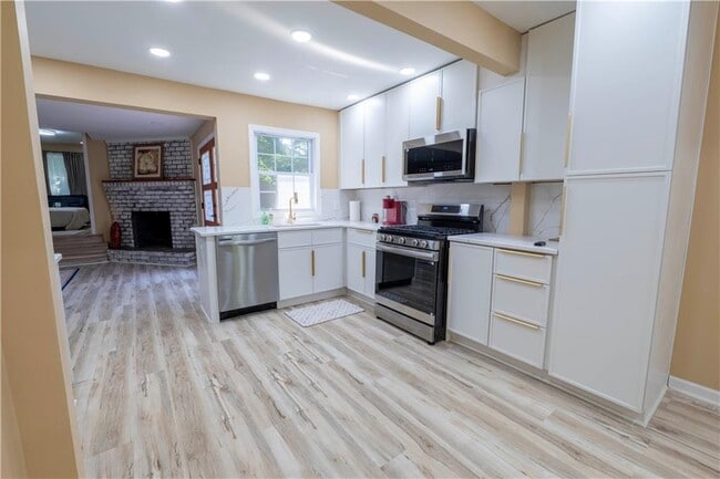 Photo - 177 Fairfield Pl NW