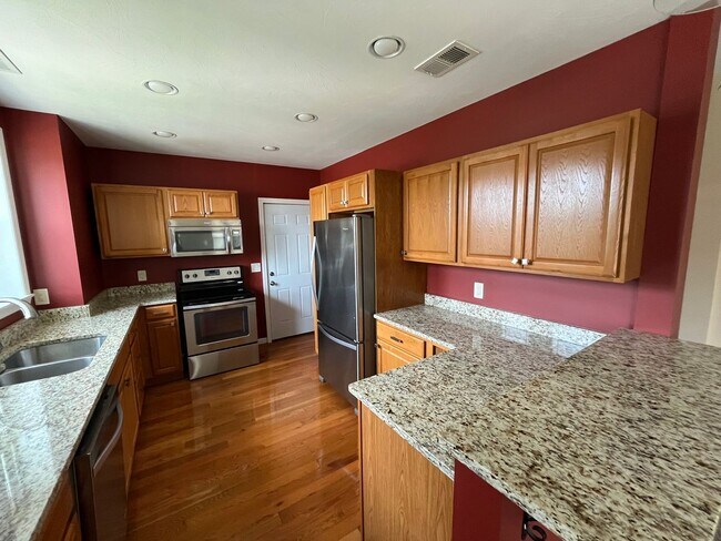 Photo - 1258 Illinois Ave Apartment Unit 4