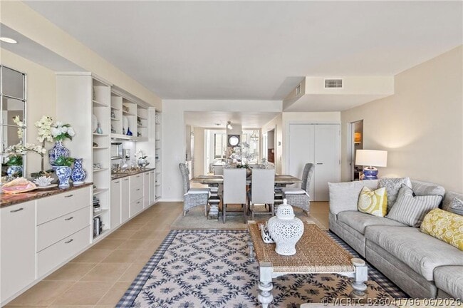 4101 Ocean Dr