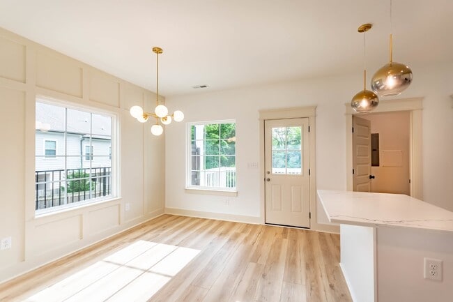 Photo - 2 Bed 2.5 Bath End Unit Townhome! Unit 201