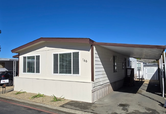 Photo - 2525 Flosden Rd