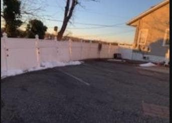 Photo - 154 River Rd Unit Upper Level