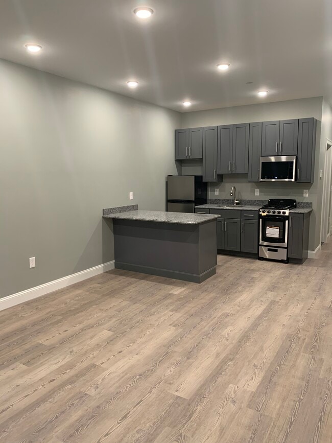 Photo - 14 Yeamans St Unit 309