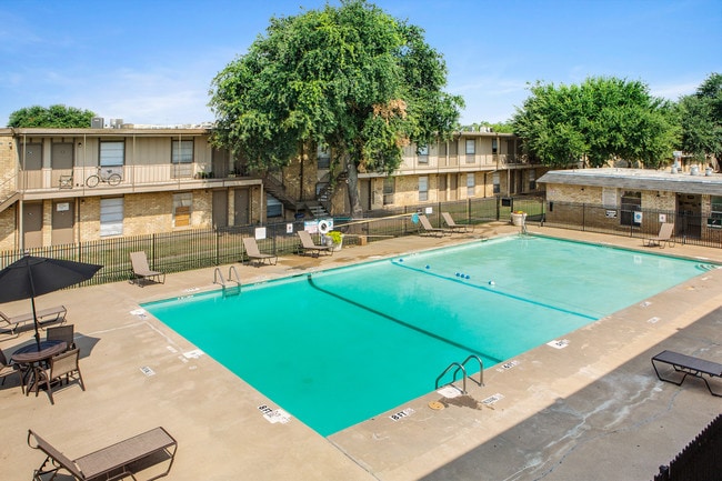 Bear Creek Apartments