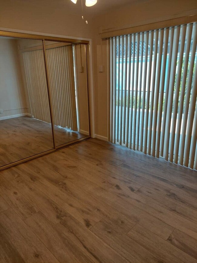 Photo - 2113 Gates Ave Unit C