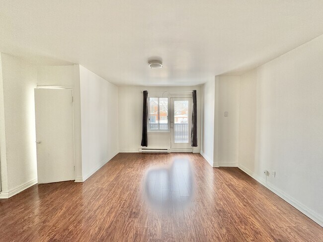 Photo - 341 Bd Graham