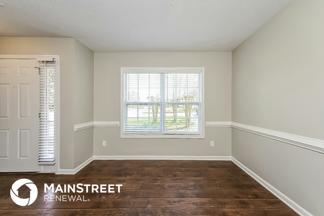 Photo - 368 Grove Hill Dr