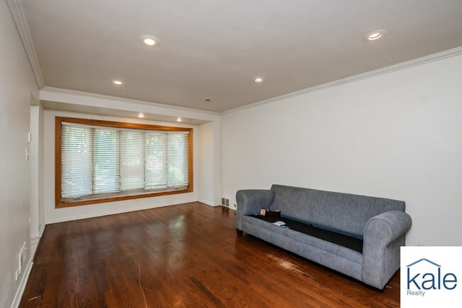Photo - 3719 W 81st Pl