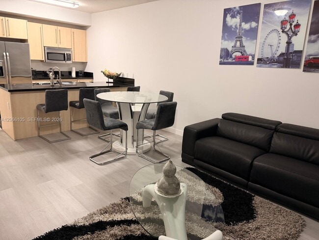 Photo - 79 SW 12th St Unidad 3105-S