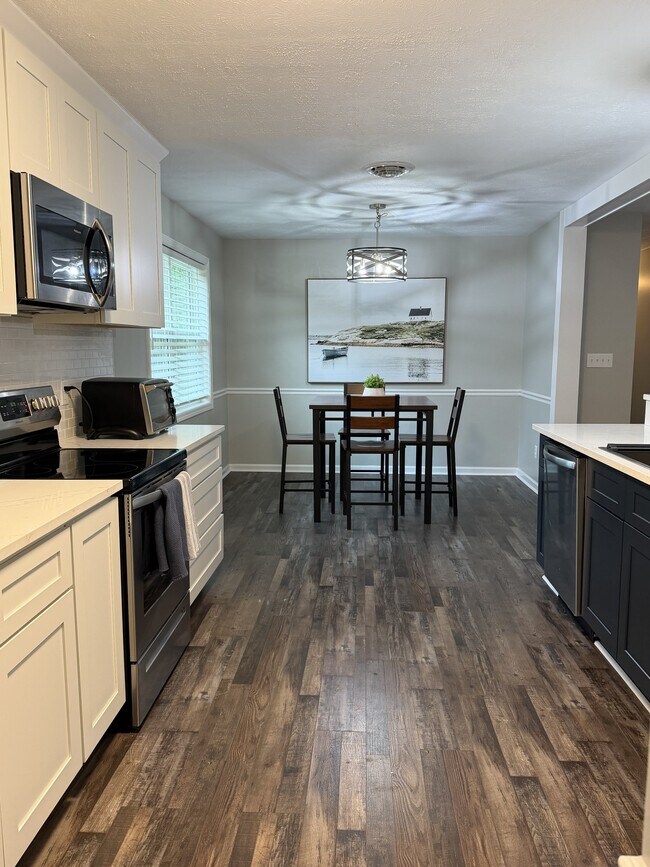 Photo - 244 Windmere Dr