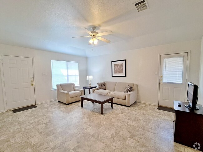 Living Room 2 - 1625 Yuma Trl Rental