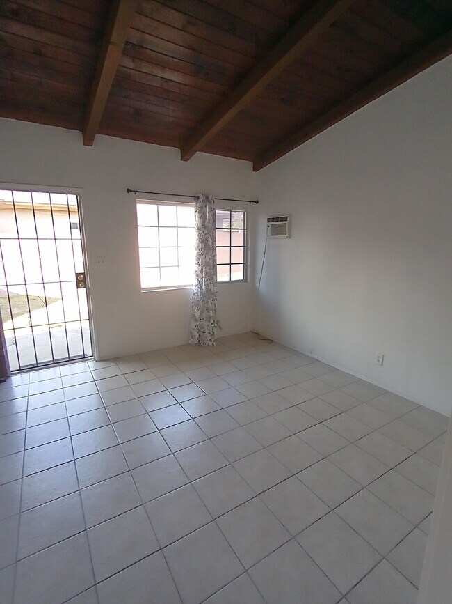 Photo - 12907 Danbrook Dr Unidad 12907