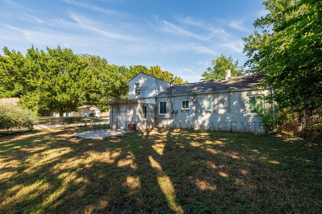 Photo - 703 S Dellrose St