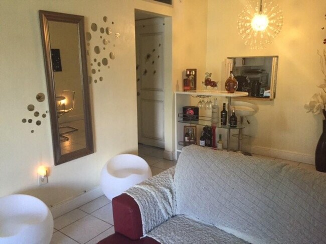 Photo - 1715 NE Miami Gardens Dr Unit 129