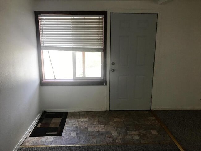 Photo - 3262 Mid Way Rd