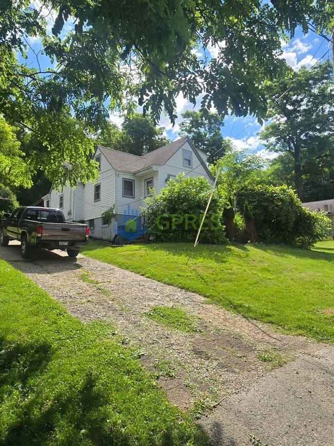 417 Vogel Dr