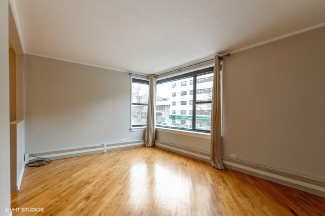 Photo - 525 W Aldine Ave Unit 102