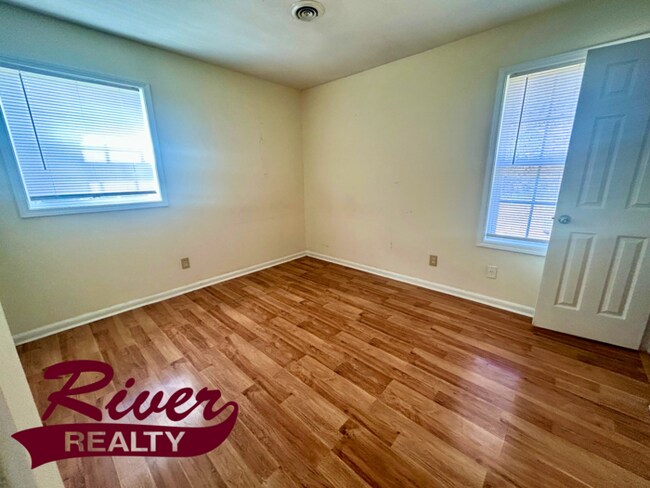 Photo - 3211 Kevin Dr