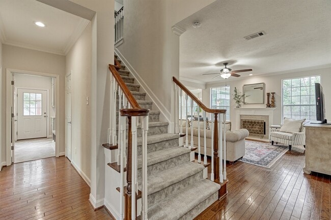Photo - 47 Firethorn Pl