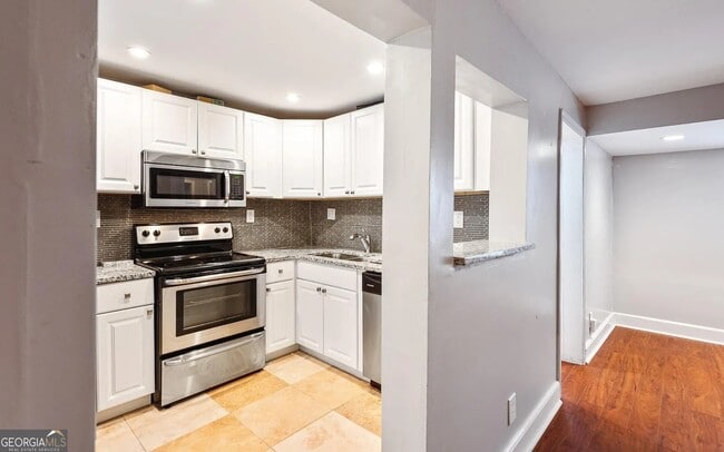 Photo - 1143 United Ave SE