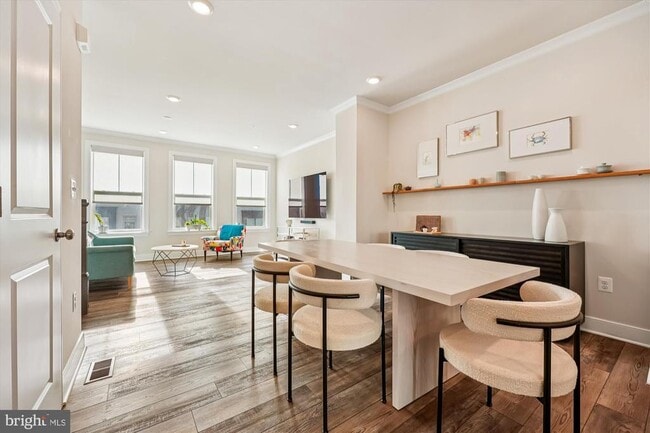 Photo - 107 Armstrong Pl