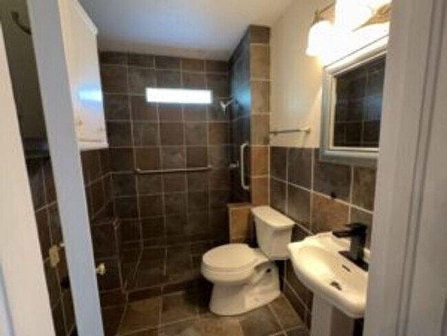 Photo - Student Housing near Williams Brice Stadium!