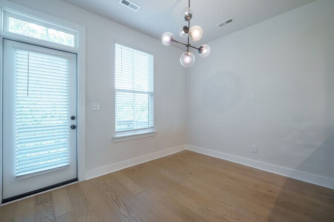 608 Old Dominion Dr
