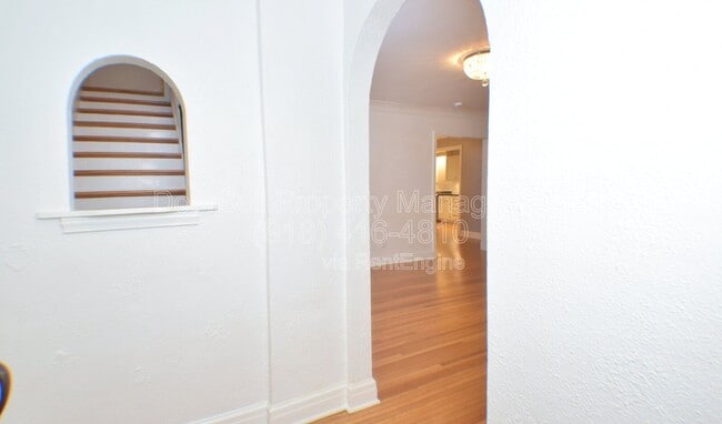 Photo - 255 E 27th Pl
