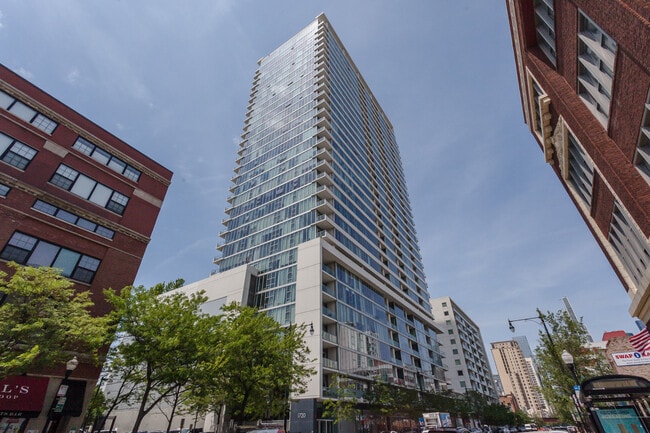Photo - 1720 S Michigan Ave Condo Unit 1205