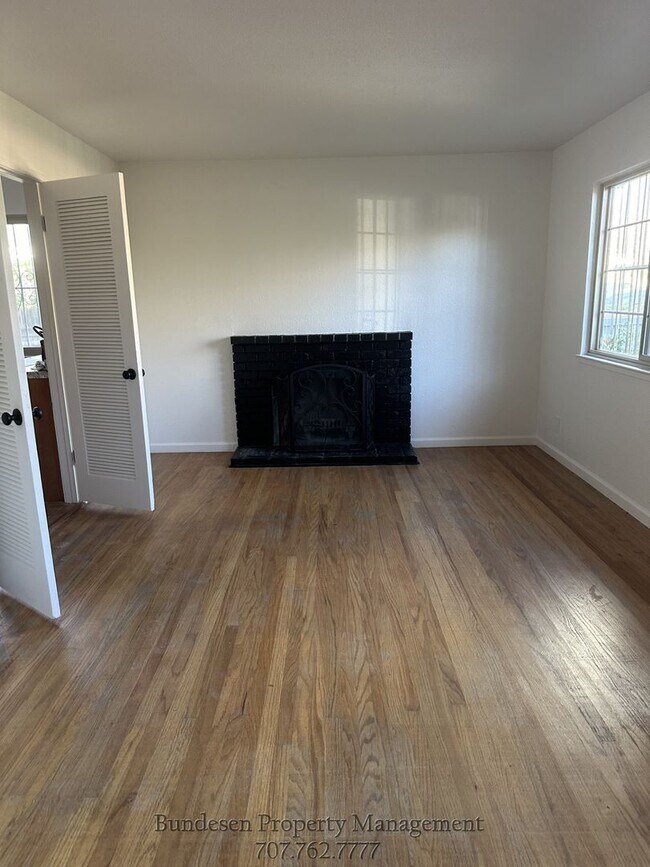 Photo - 601 Falcon Dr