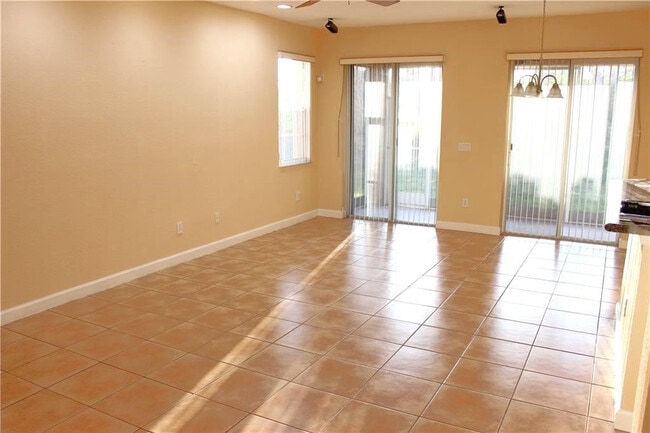 Photo - 10670 Old Hammock Wy