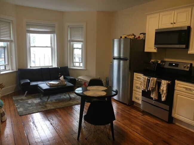 Photo - 210 Hemenway St Unit 5