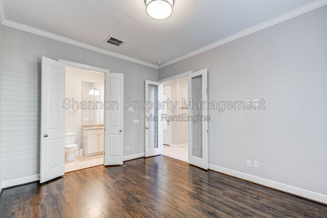 1215 W 24th St