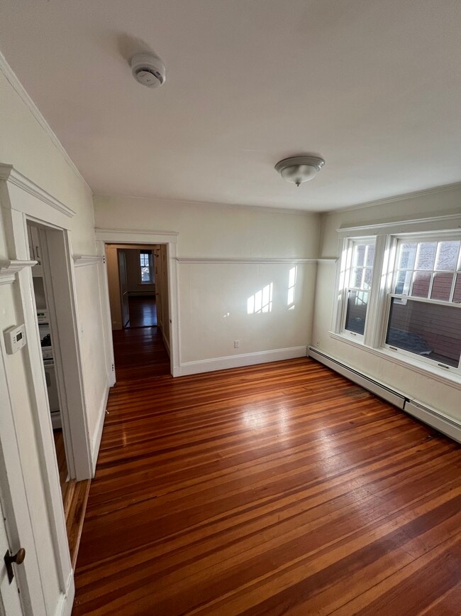 Dining room - 60 Hammond St Unit #2