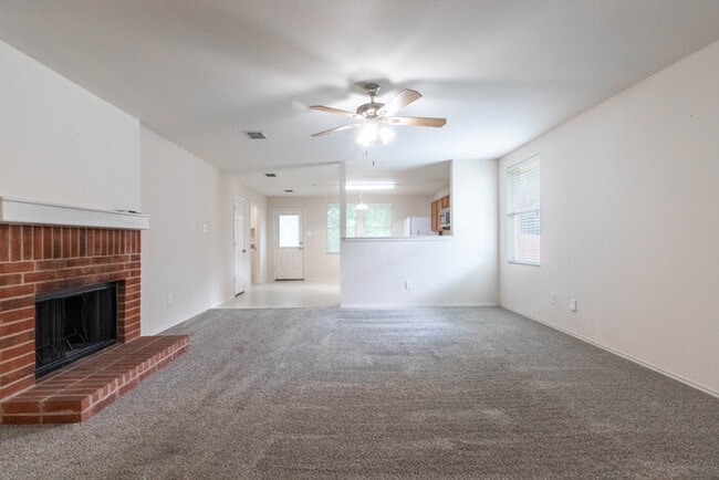 Photo - 2405 Spruce Ct