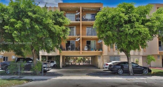 Building Photo - 1085 W 68th St Unit 309