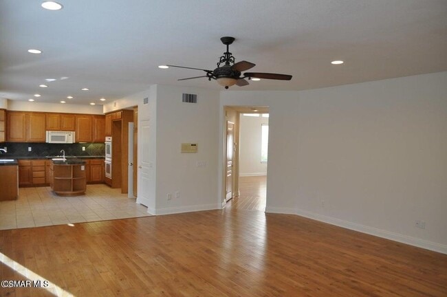 Photo - 1596 Blue Canyon St