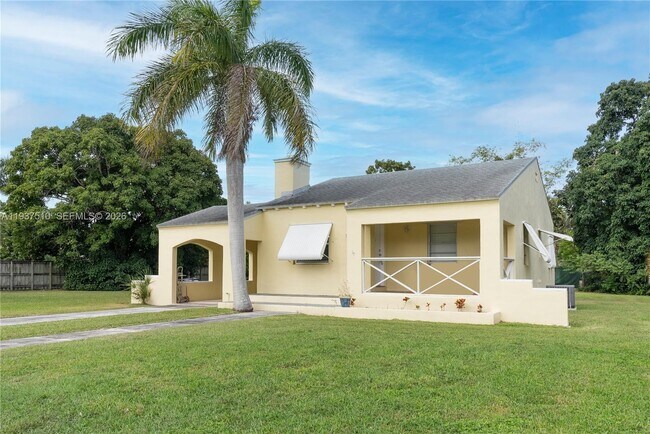 Photo - 27 NW 21st St