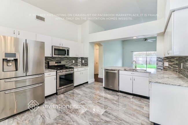 Photo - 30725 Wrencrest Dr