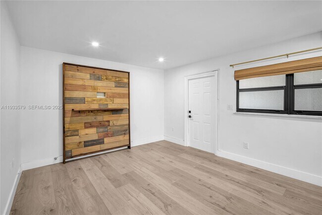 Photo - 3265 Virginia St Unidad 20