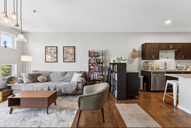 Photo - 1122 Litton Ave Unit 319