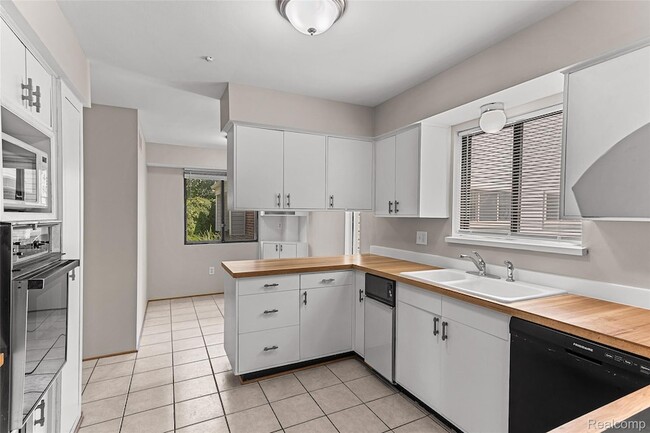 Photo - 5317 Fairway Ln Unidad 33