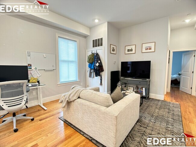 Photo - 52 Murdock St