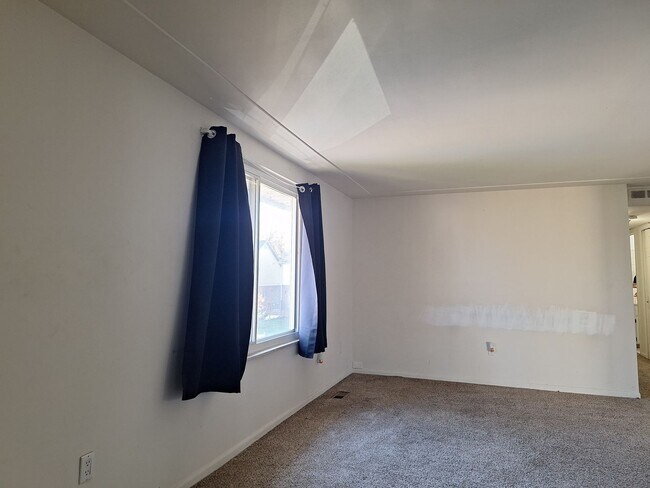 Photo - Charming Chesterfield Townhouse