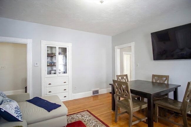 Photo - 174 Centre St Unit 2
