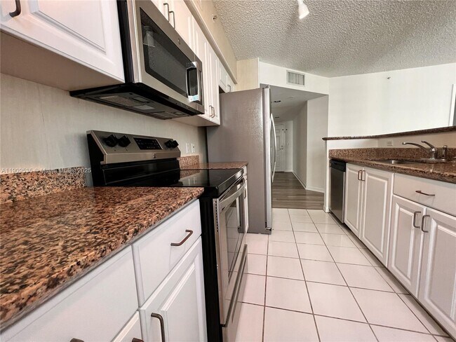 Photo - 1155 Brickell Bay Dr Unit 1602